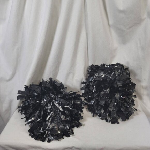 Vintage Pompoms, Black Silver Pom Poms, Cheer Leader/Danz Team Poms (Set of 2) - Picture 4 of 4